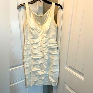 Women’s White London Times Size 6 Dress